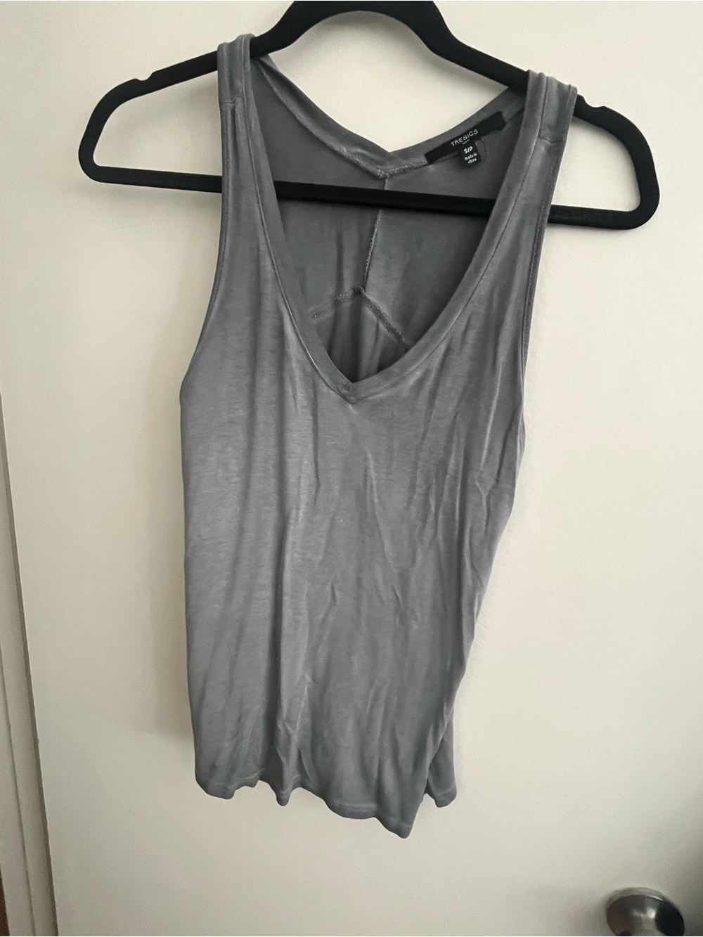 Tresics Gray V-Neck Racerback Tank Top
